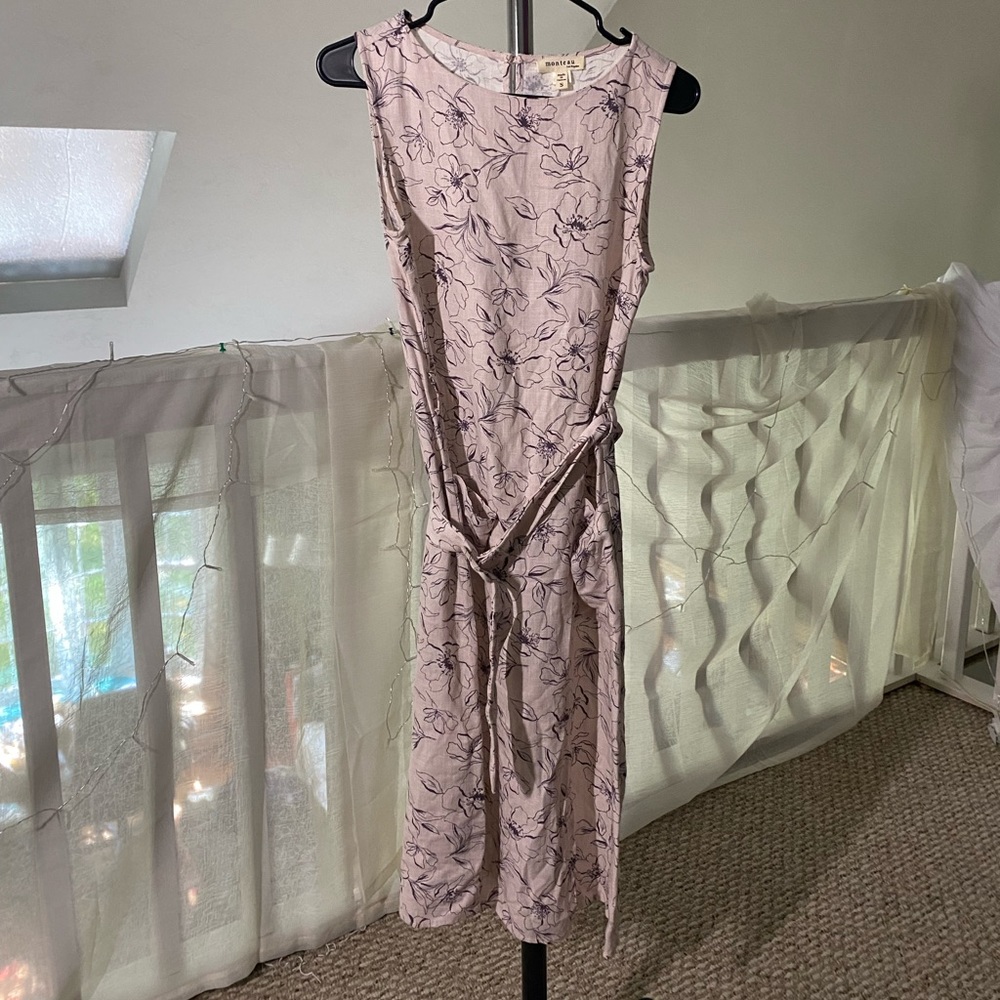 Midi Sleeveless Flower Dress with Belt